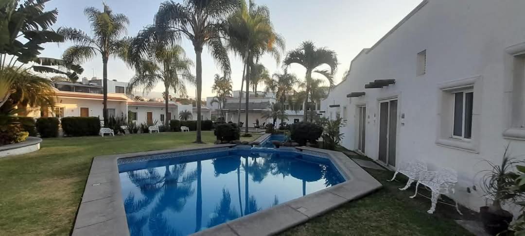 Los Canarios Cuernavaca Esterno foto